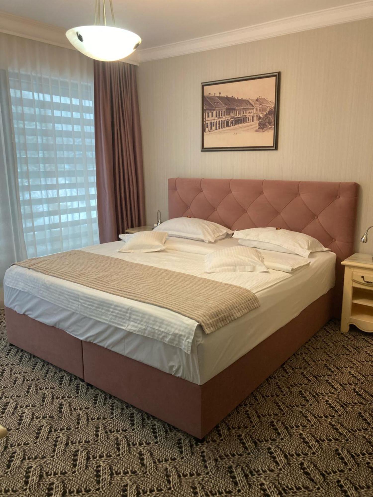 Hotel Roser House Boutique - Pe Malul Lacului Colibiţa Стая снимка