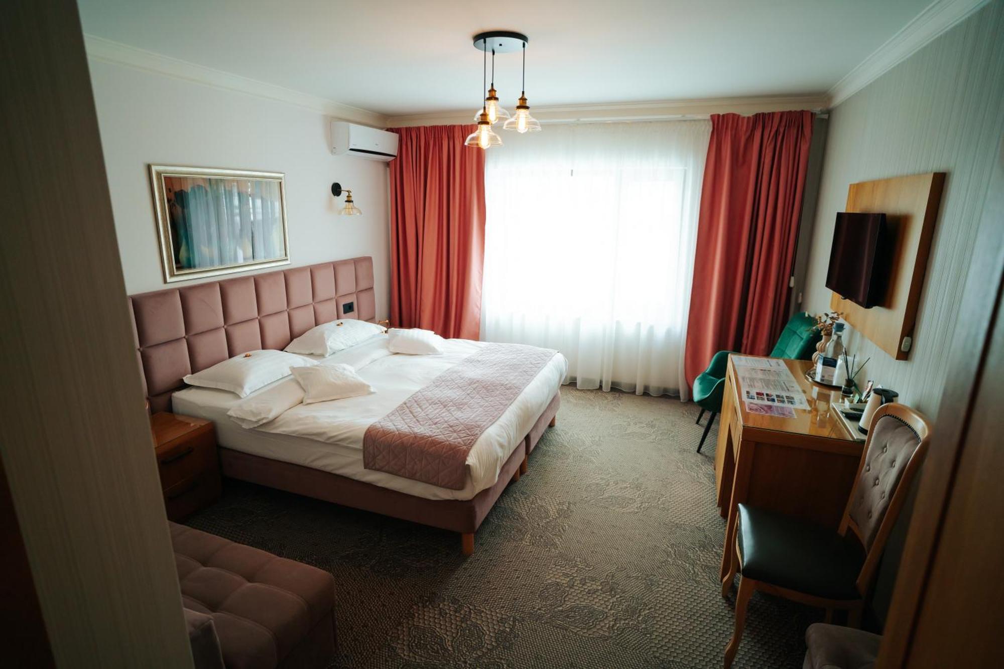 Hotel Roser House Boutique - Pe Malul Lacului Colibiţa Екстериор снимка